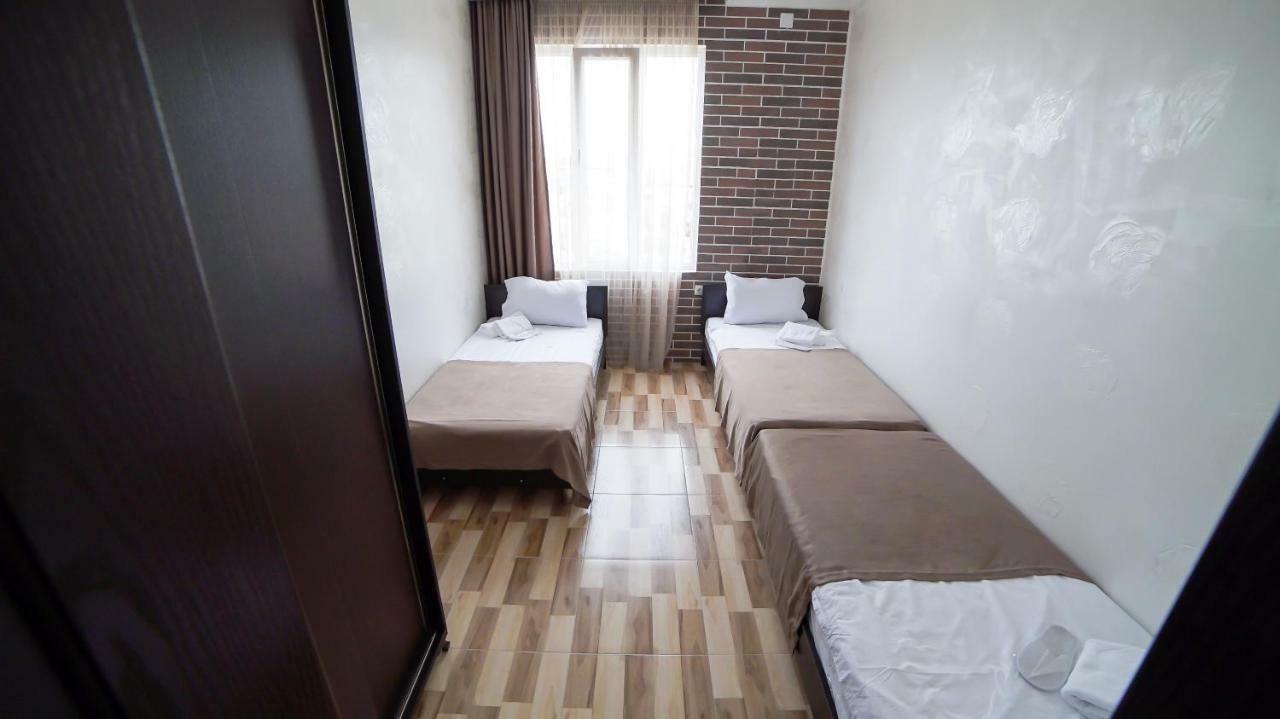 Hotel Progress Batumi Esterno foto